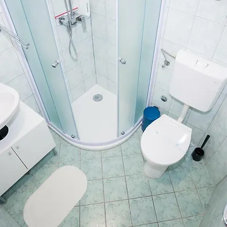 Guest house Mima's 4*